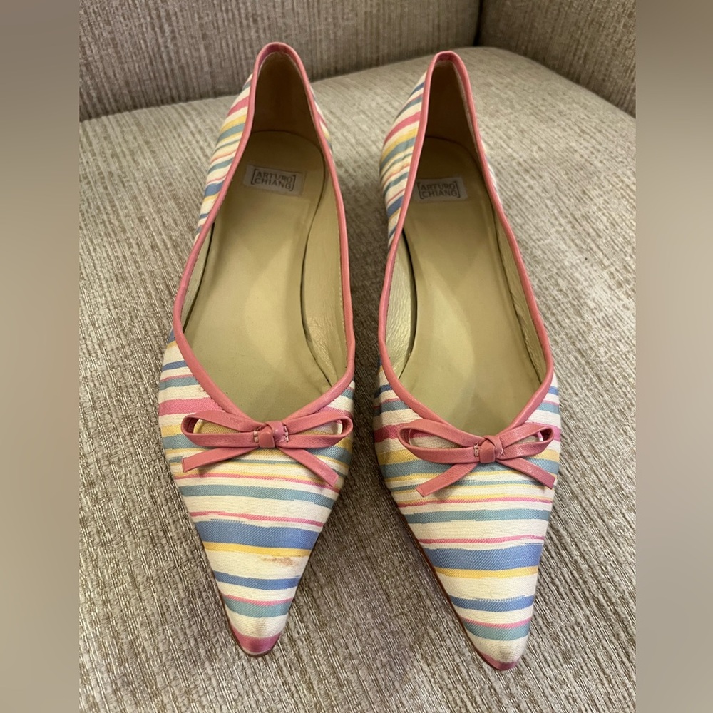 Arturo Chiang pastel silk flats with pink leather trip & bow